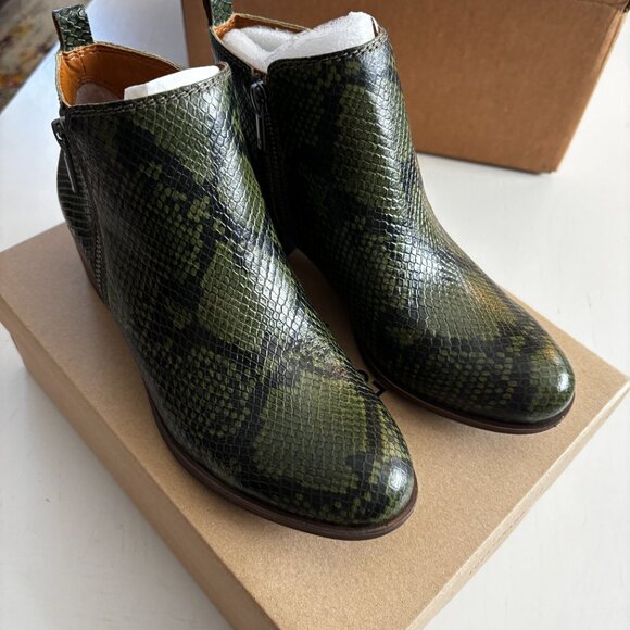 New in Box Lucky Brand Basel Ankle Boot Green Snake 7.5 - Picture 2 of 6
